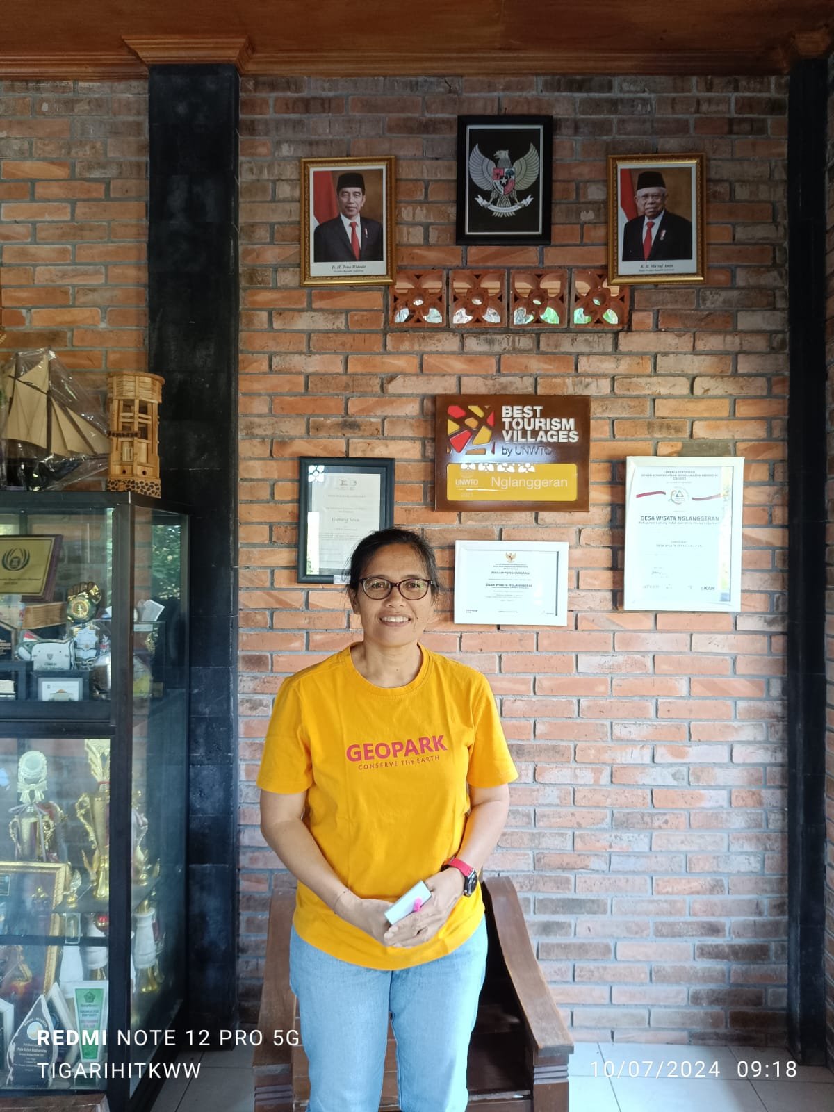 Corry Paroma Panjaitan,S.H.